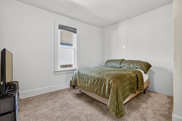 2220 Green STREET, Racine, WI 53402