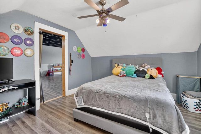 2220 Green STREET, Racine, WI 53402