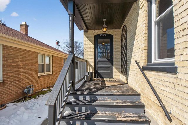 2220 Green STREET, Racine, WI 53402