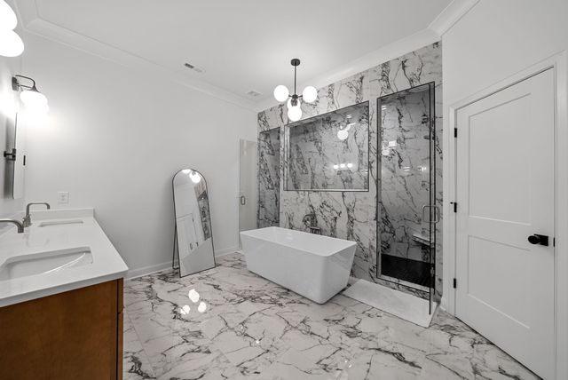 1914 Hickory Point Rd, Clarksville, TN 37043