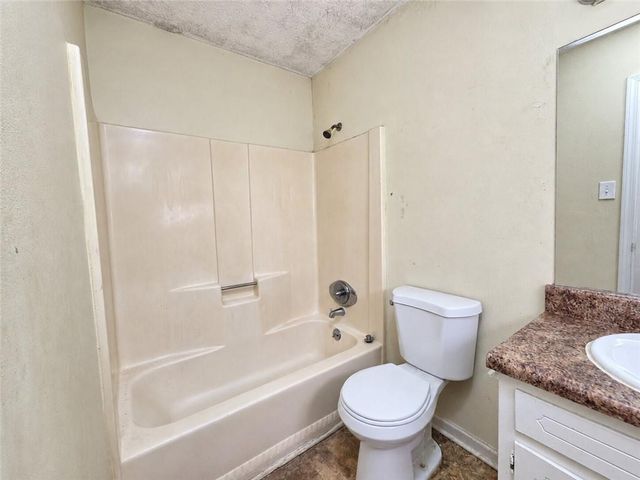 30 Smoke Rise Court, Stockbridge, GA 30281