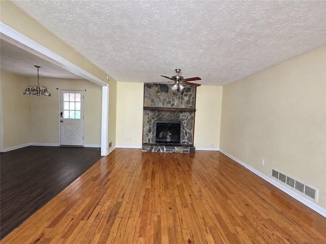30 Smoke Rise Court, Stockbridge, GA 30281