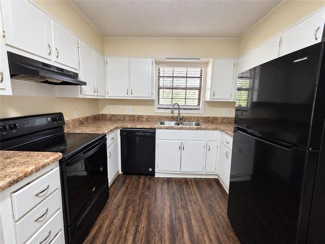 30 Smoke Rise Court, Stockbridge, GA 30281