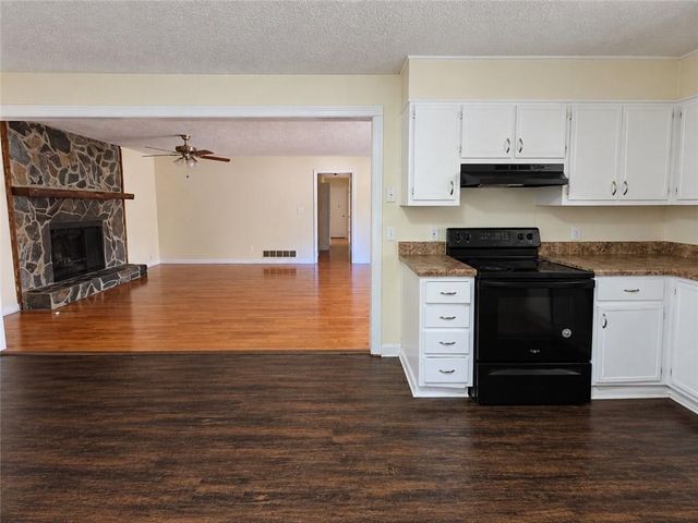 30 Smoke Rise Court, Stockbridge, GA 30281