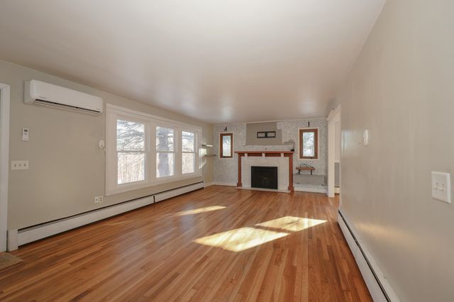 282 Wallace Road, Bedford, NH 03110