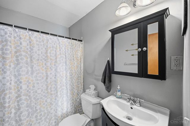 9220 Grandview Avenue, Blue Ash, OH 45242