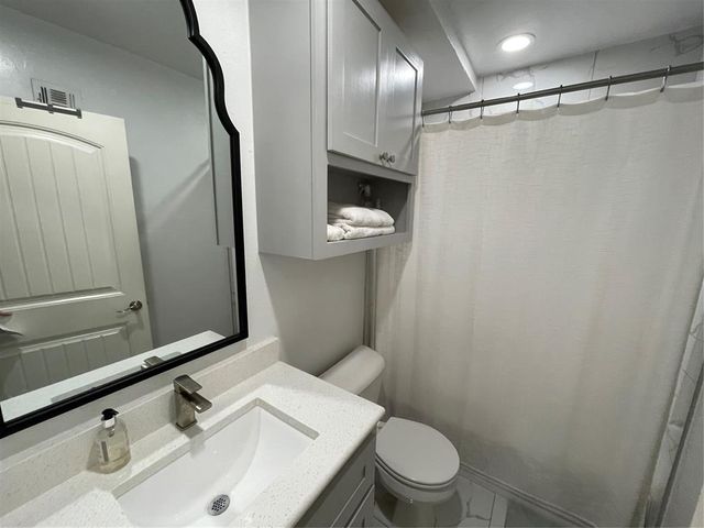 900 NW 13th Street 204, Oklahoma City, OK 73106