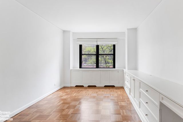 399 E 72nd St Apt 3D, New York City, NY 10021