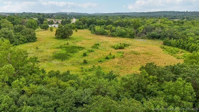 10417 S 33rd West Avenue, Jenks, OK 74037