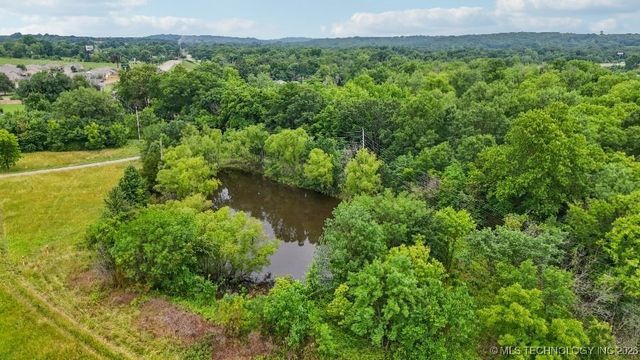 10417 S 33rd West Avenue, Jenks, OK 74037