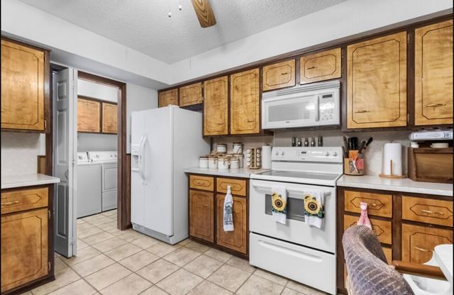 301 Reven Acres DR, Kingsland, TX 78639
