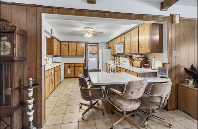 301 Reven Acres DR, Kingsland, TX 78639