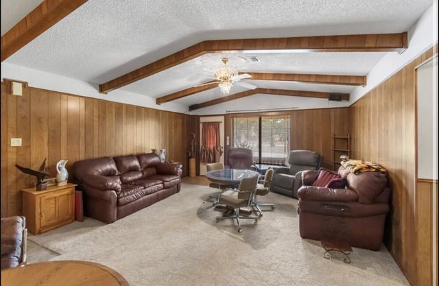 301 Reven Acres DR, Kingsland, TX 78639
