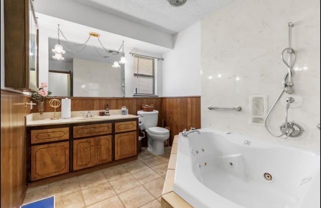 301 Reven Acres DR, Kingsland, TX 78639