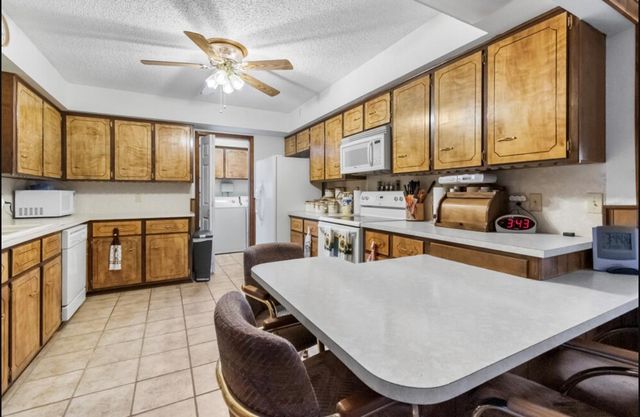 301 Reven Acres DR, Kingsland, TX 78639
