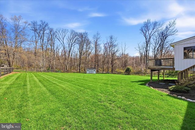 140 DURHAM DR, Coatesville, PA 19320