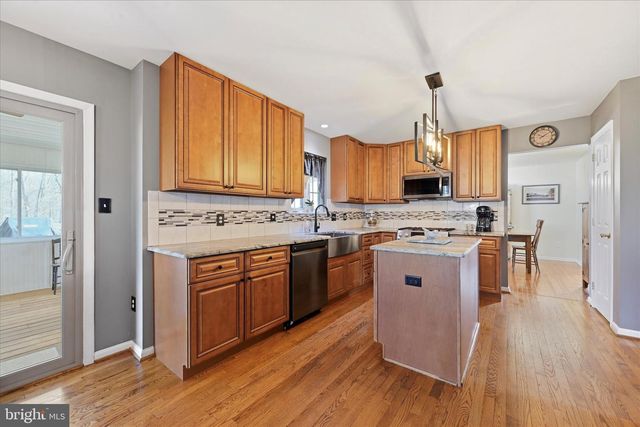 140 DURHAM DR, Coatesville, PA 19320