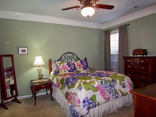 6128 Prestwood Drive, Johns Creek, GA 30097