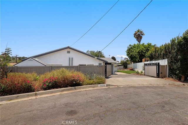 1026 Louie Place, Vista, CA 92084