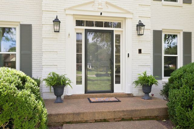 1309 Arrowhead Dr, Brentwood, TN 37027