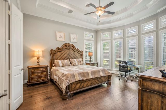 219 Chirping Squirrel Court, Pinehurst, TX 77362