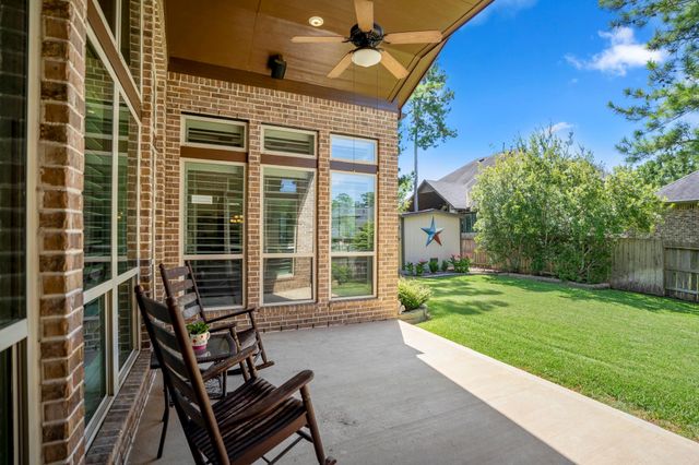 219 Chirping Squirrel Court, Pinehurst, TX 77362