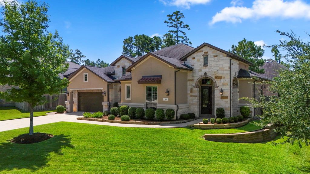 219 Chirping Squirrel Court, Pinehurst, TX 77362