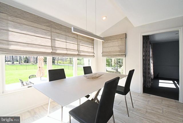 27 ARABIAN WAY, Holland, PA 18966