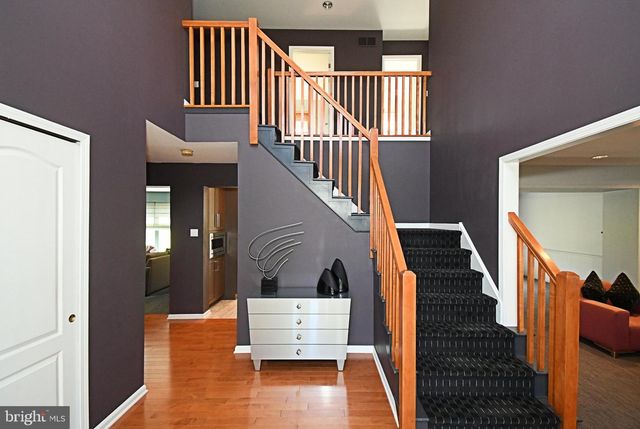 27 ARABIAN WAY, Holland, PA 18966