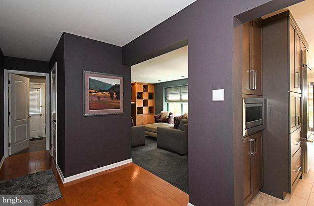 27 ARABIAN WAY, Holland, PA 18966