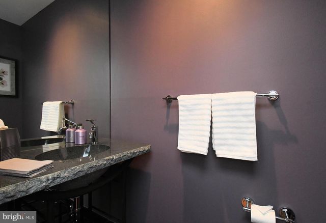 27 ARABIAN WAY, Holland, PA 18966