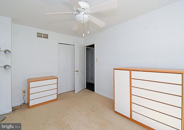 27 ARABIAN WAY, Holland, PA 18966