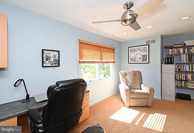 27 ARABIAN WAY, Holland, PA 18966