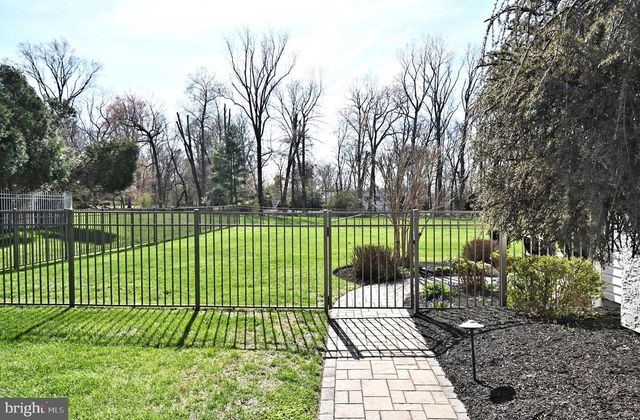 27 ARABIAN WAY, Holland, PA 18966