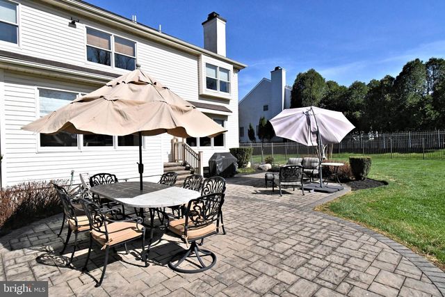 27 ARABIAN WAY, Holland, PA 18966