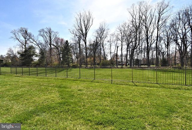 27 ARABIAN WAY, Holland, PA 18966