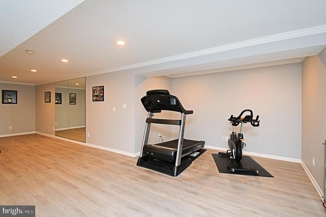 27 ARABIAN WAY, Holland, PA 18966