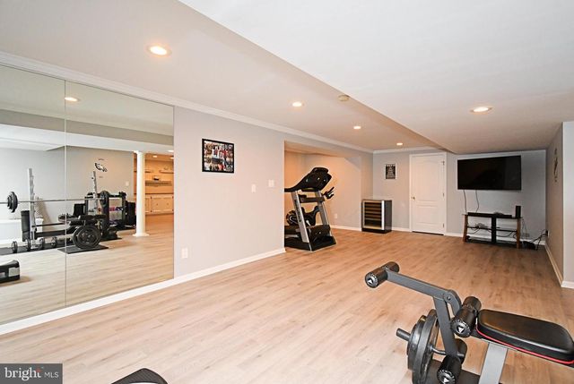 27 ARABIAN WAY, Holland, PA 18966