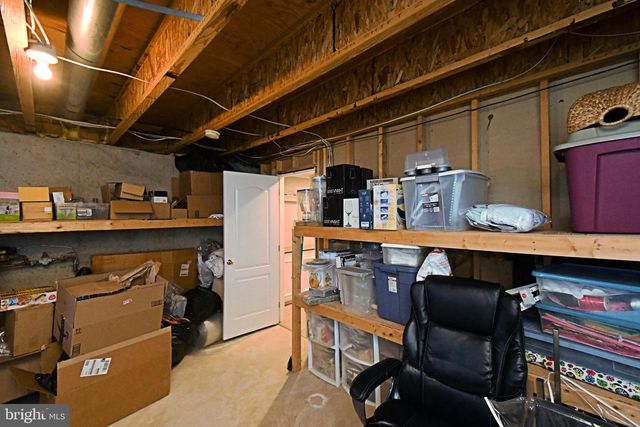 27 ARABIAN WAY, Holland, PA 18966