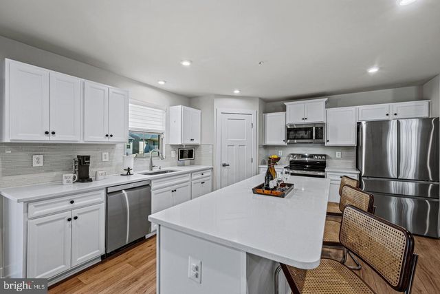 8406 MEADOW ROCK CT, Brandywine, MD 20613