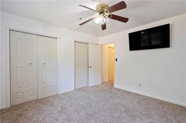 4313 Walnut Hollow Drive, Winston-salem, NC 27127