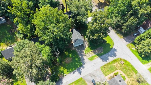 4313 Walnut Hollow Drive, Winston-salem, NC 27127