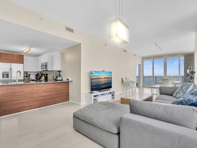 601 NE 27th Street 1208, Miami, FL 33137