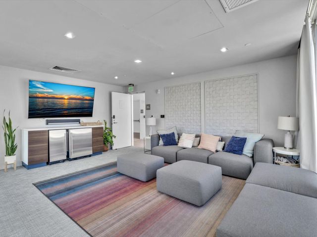 601 NE 27th Street 1208, Miami, FL 33137