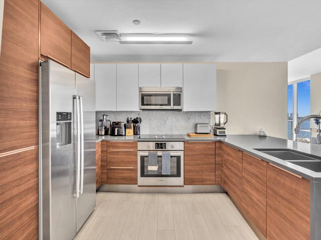 601 NE 27th Street 1208, Miami, FL 33137