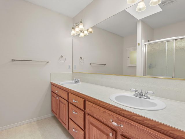 1610 S Newer Ln, Spokane Valley, WA 99037