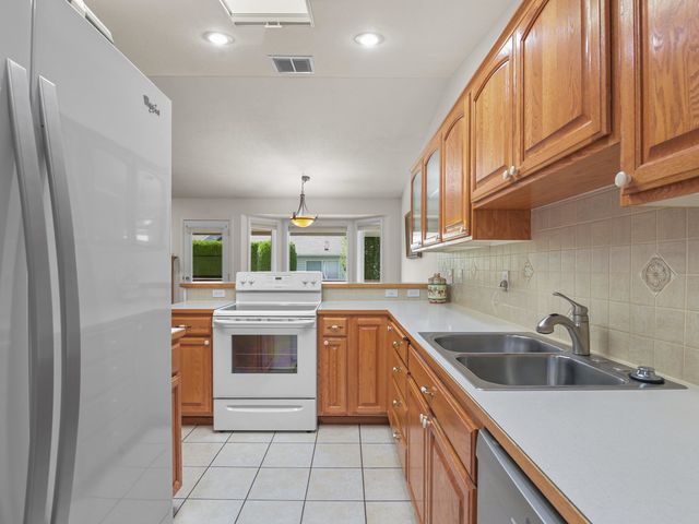 1610 S Newer Ln, Spokane Valley, WA 99037