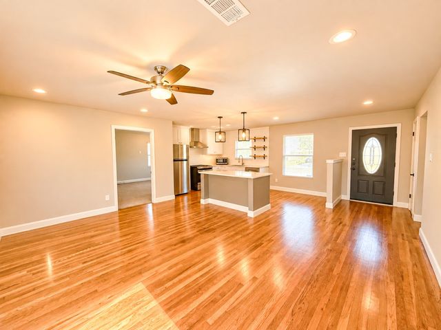 9324 Lenel Place, Dallas, TX 75220