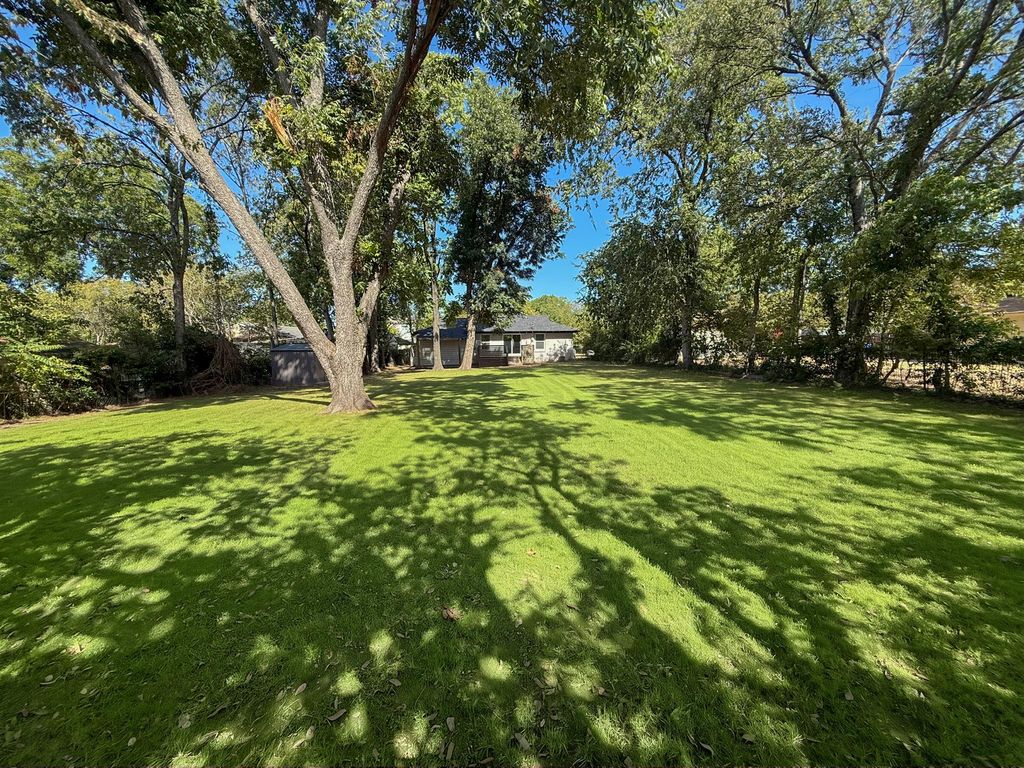 9324 Lenel Place, Dallas, TX 75220