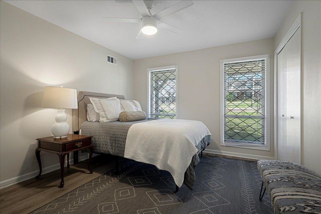 2043 SUNSET RD, Germantown, TN 38138